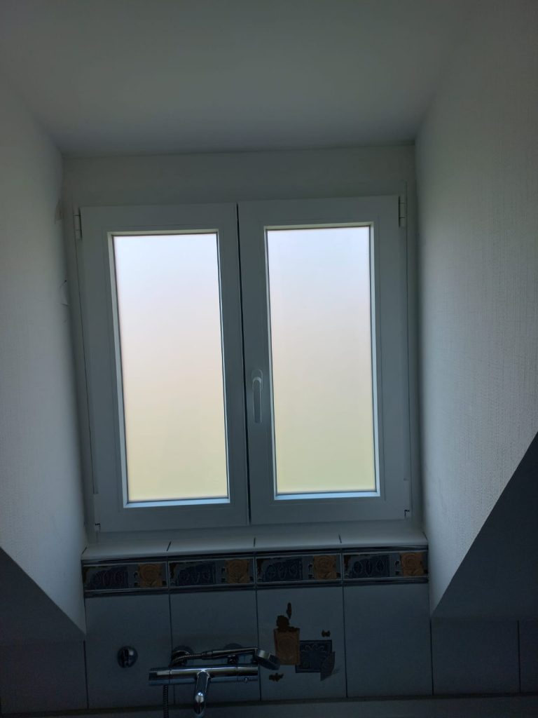 Installation par des professionnels spécialisés de fenêtres PVC ou aluminium à Colmar